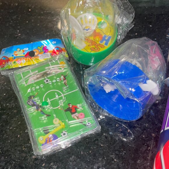 HO HO HO! HandCrafted Single Christmas Party Favors SNAPS Hat Gifts, Sweet Treat - Picture 4 of 8